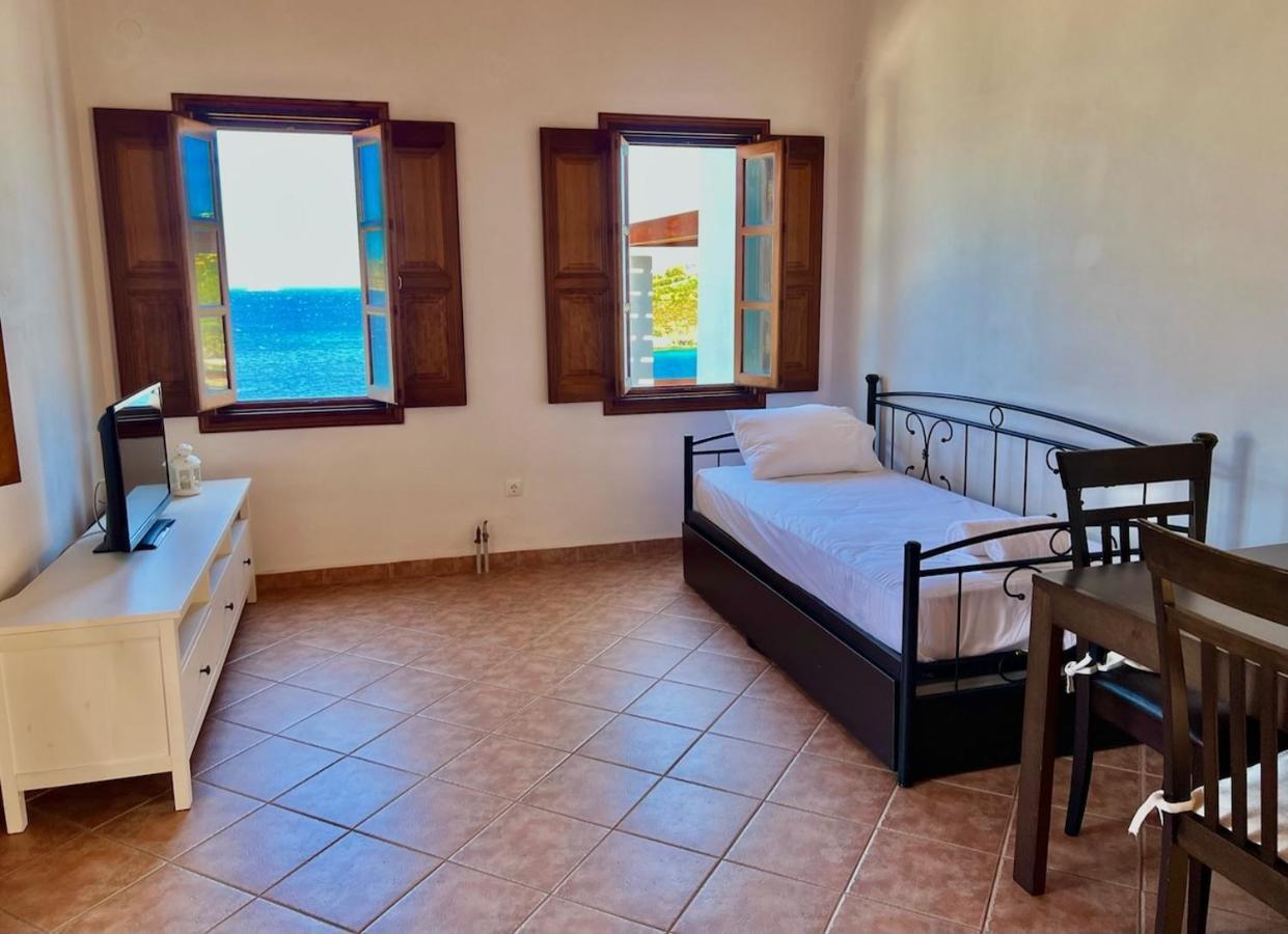 Litois Houses Patmos Sapsila ภายนอก รูปภาพ